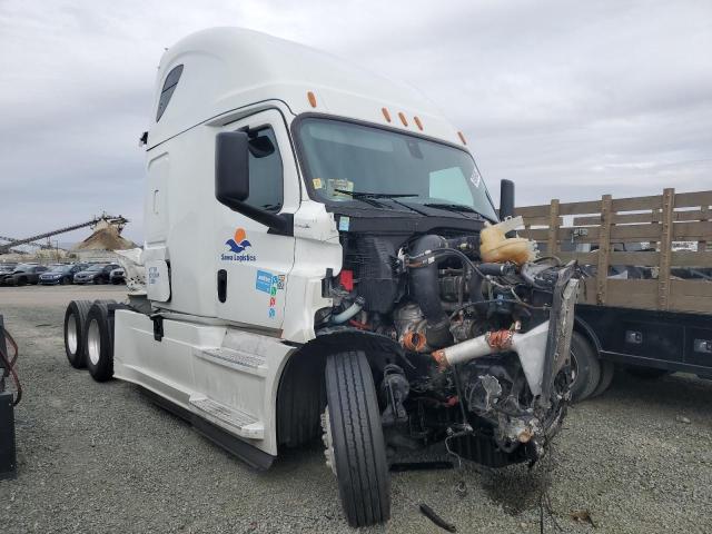 2018 Freightliner Cascadia 126 Semi Truck