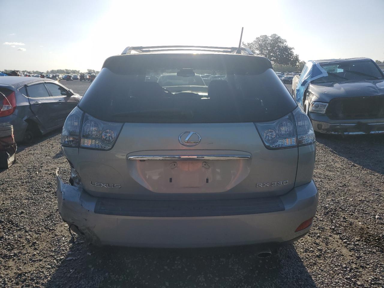 2004 Lexus RX - Image 6