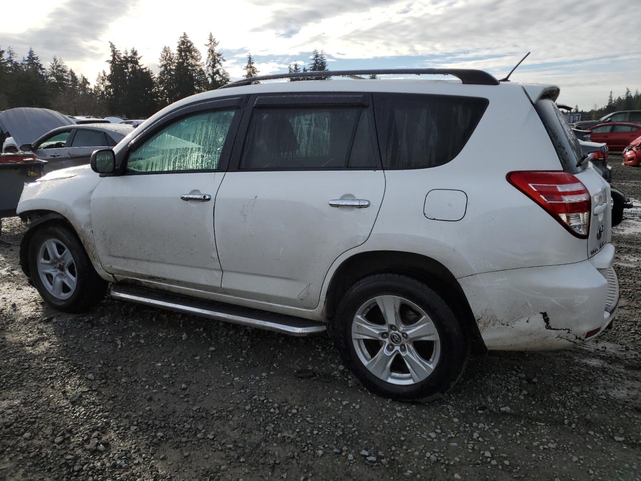 2010 Toyota RAV 4 - Image 2