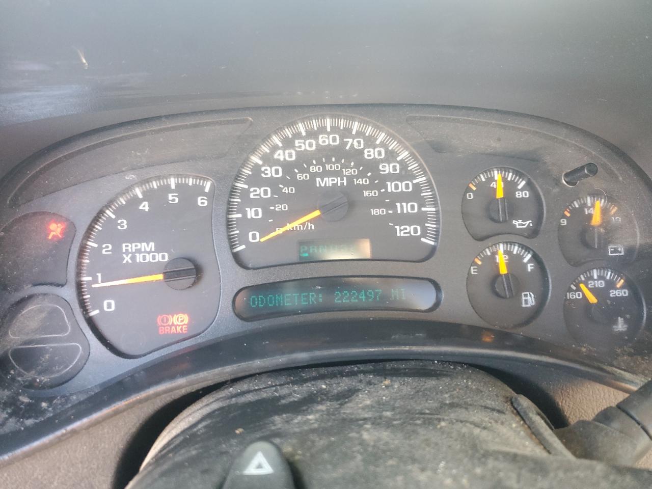 2004 Chevrolet Silverado - Image 9