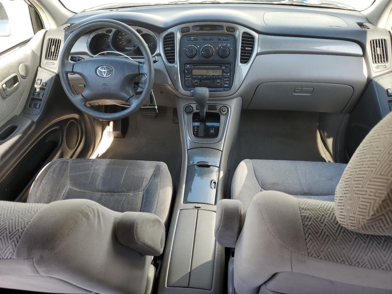 2002 Toyota Highlander - Image 8