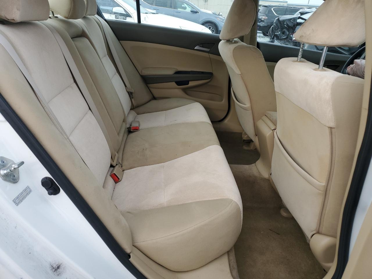 2010 Honda Accord - Image 10