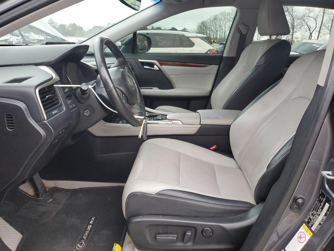2017 Lexus RX - Image 7