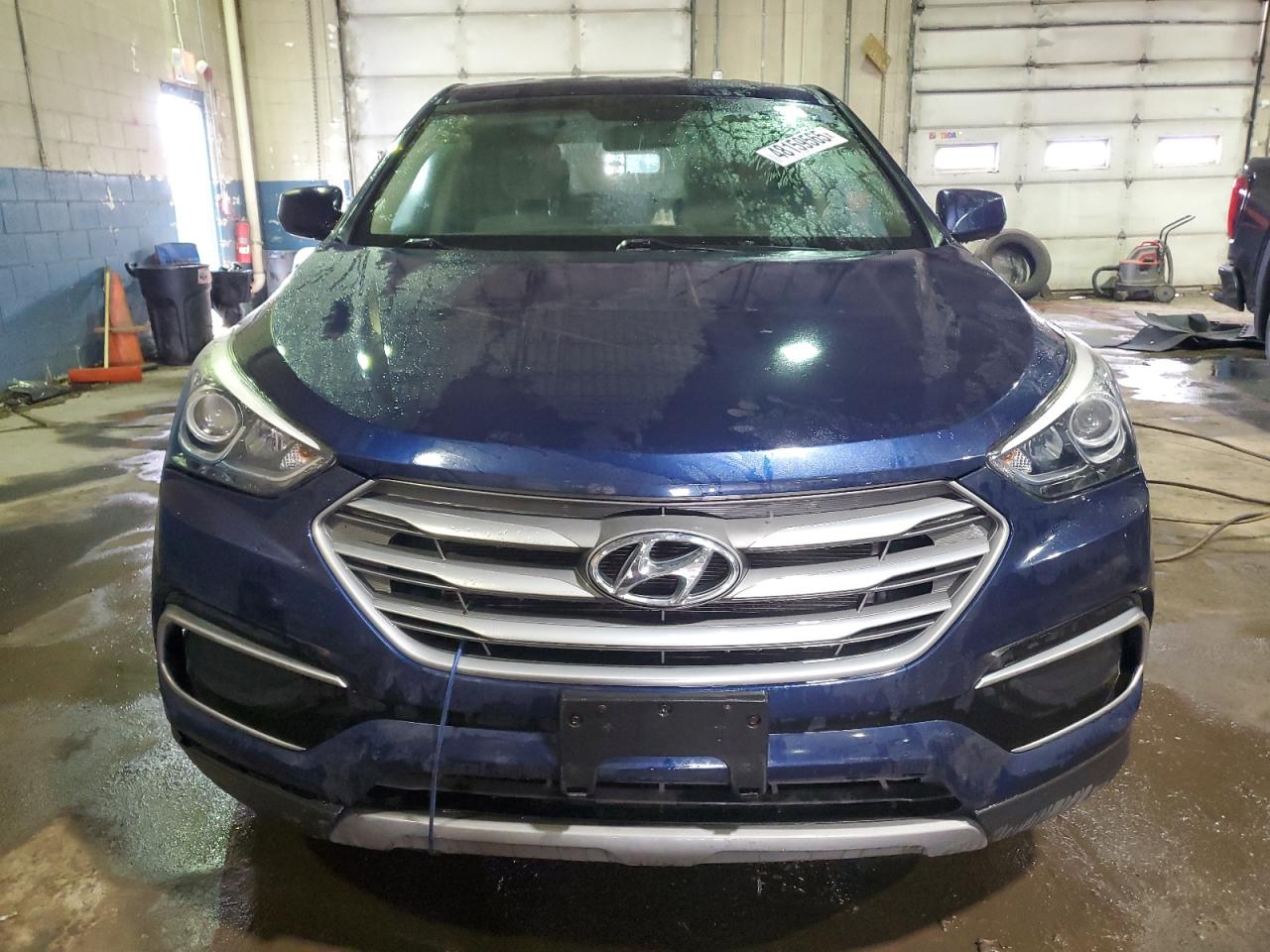 2017 Hyundai Santa Fe - Image 5