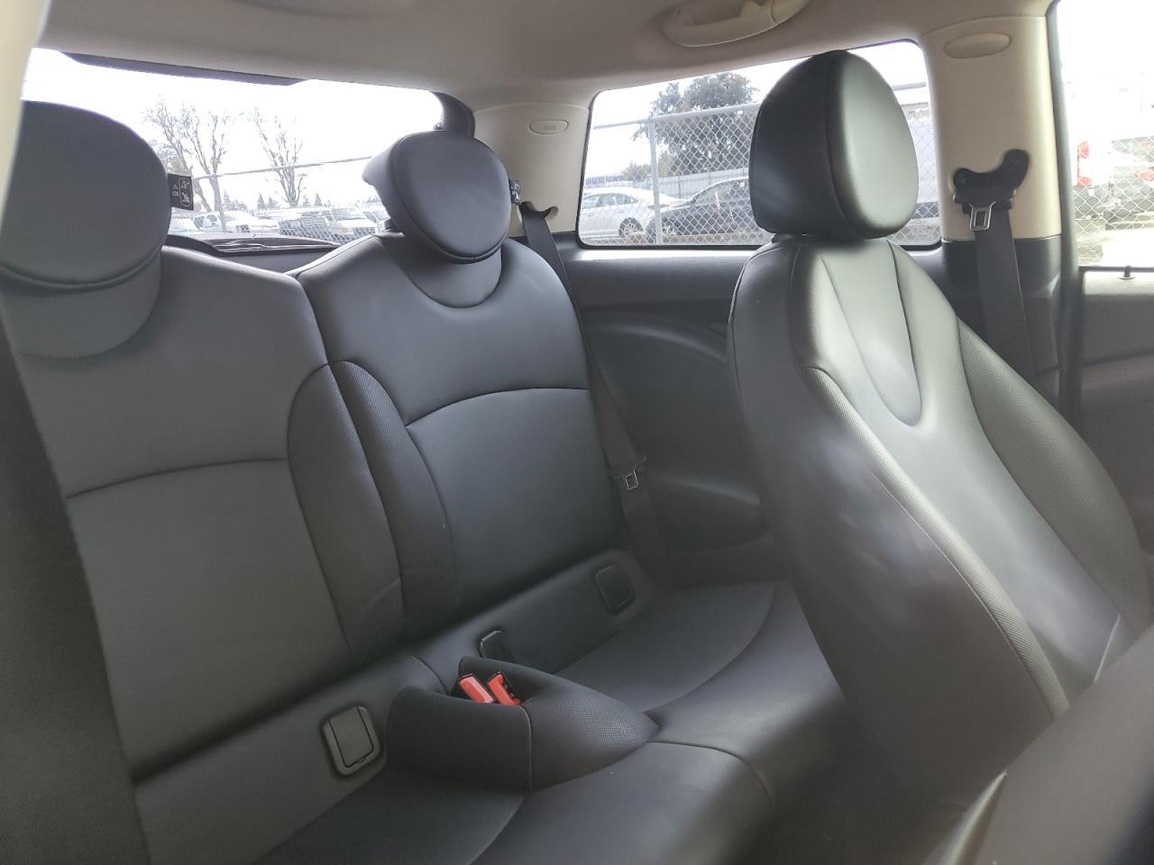 2013 MINI Cooper - Image 10