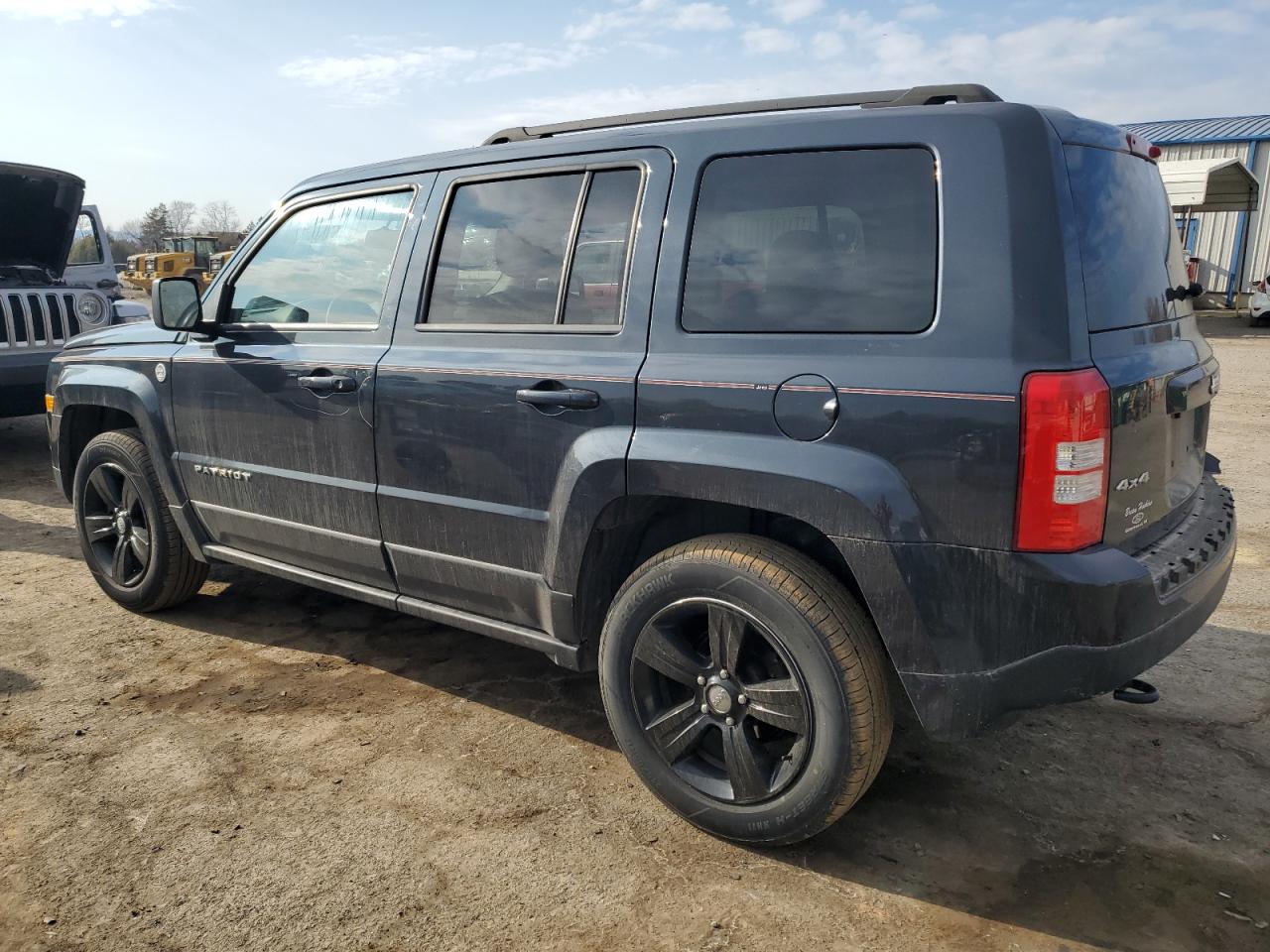 2014 Jeep Liberty (Patriot) - Image 2