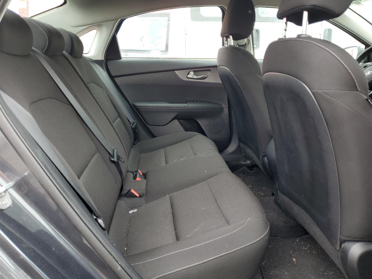 2021 Kia Forte - Image 10