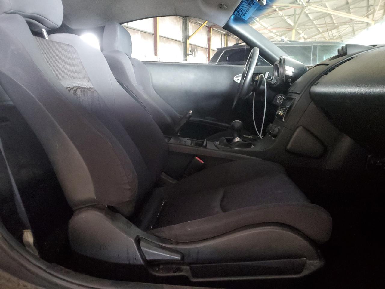 2005 Nissan 350Z - Image 10