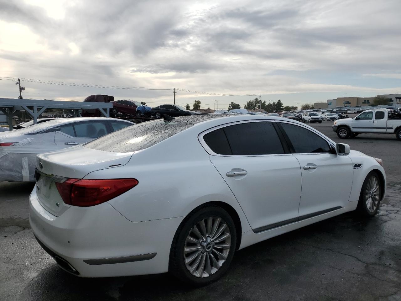 2015 Kia K900 - Image 3