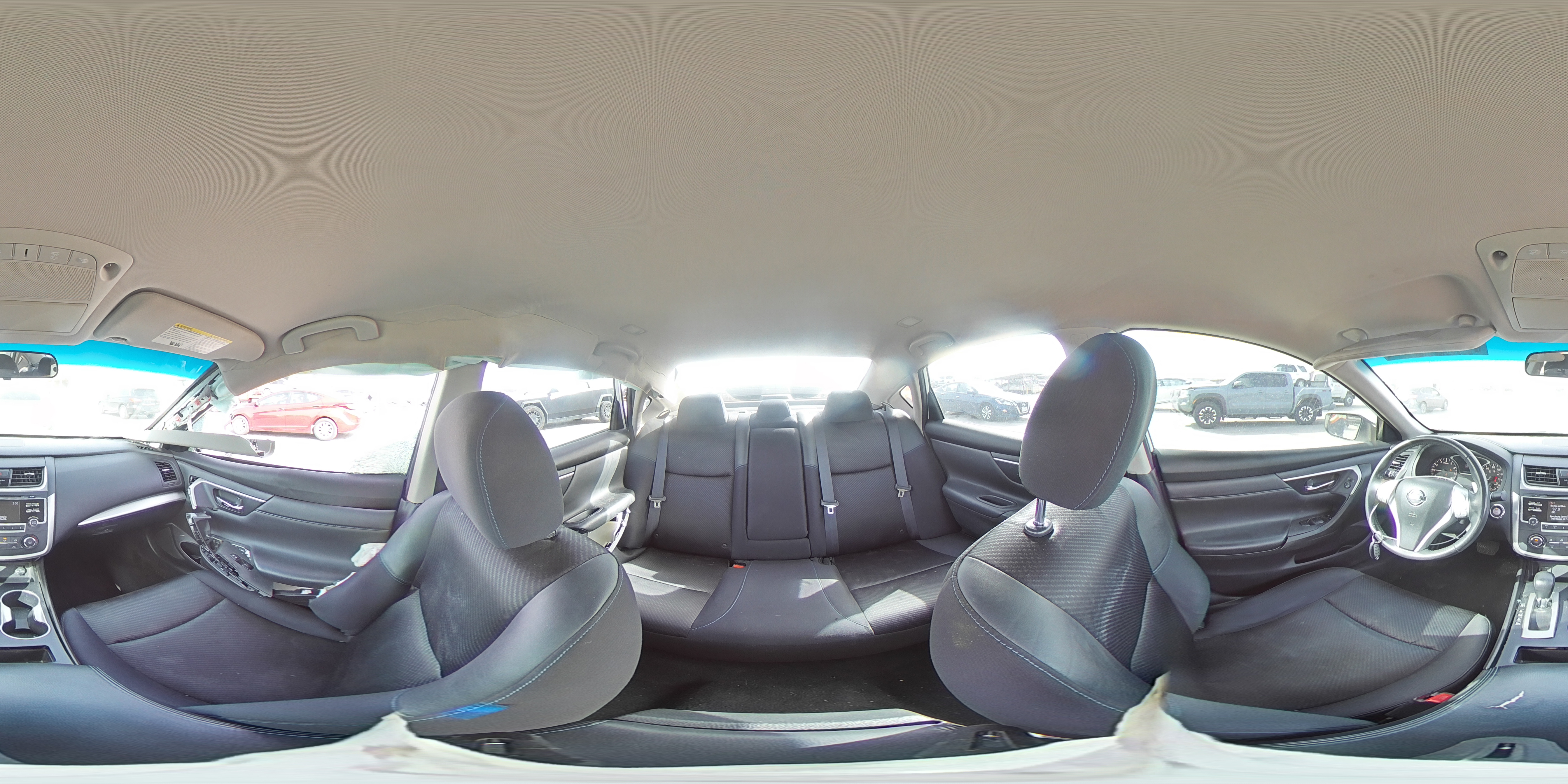 2016 Nissan Altima - Image 13
