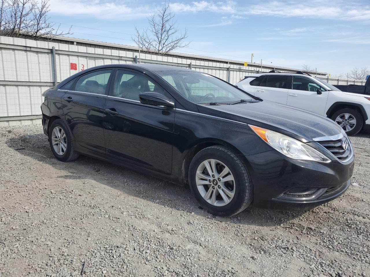 2012 Hyundai Sonata - Image 4
