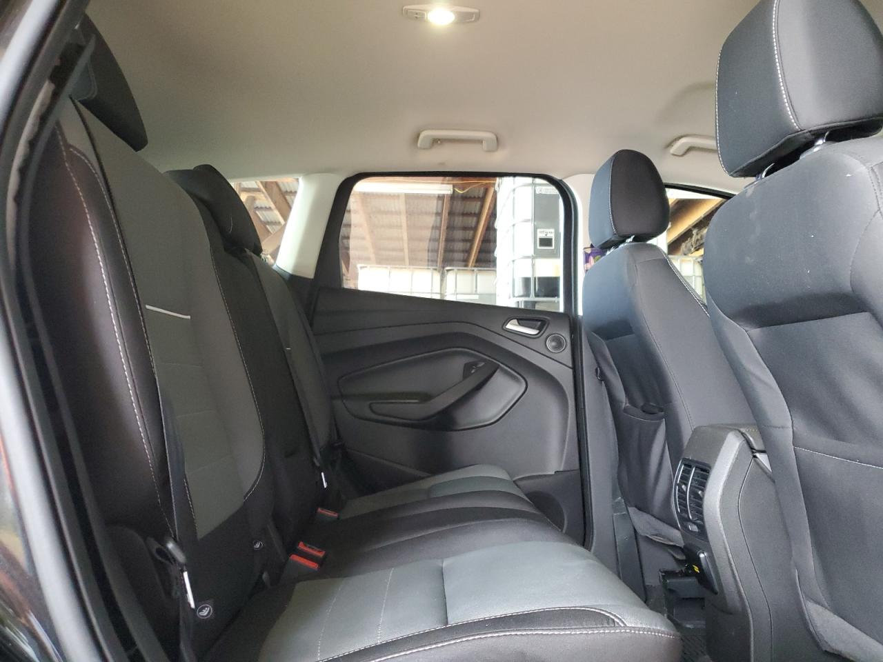 2015 Ford Escape - Image 11