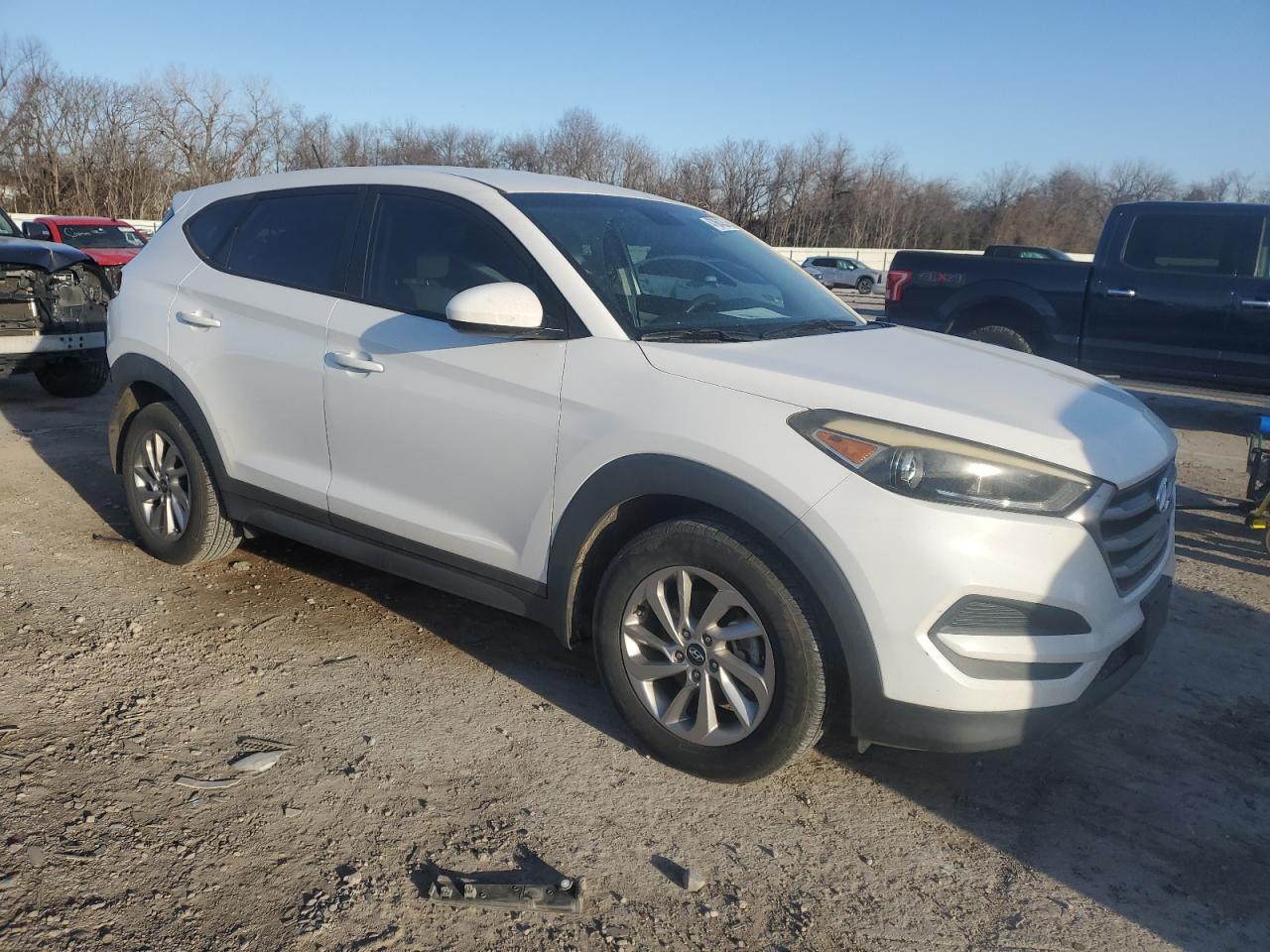 2017 Hyundai Tucson - Image 4