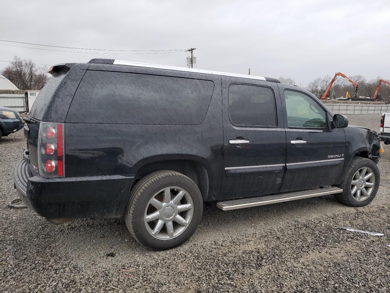 2007 GMC Yukon - Image 3
