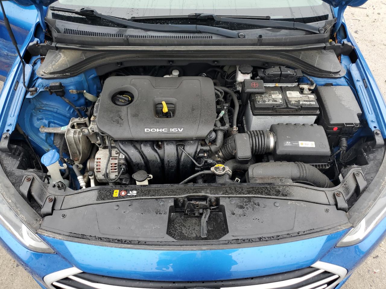 2017 Hyundai Elantra - Image 11