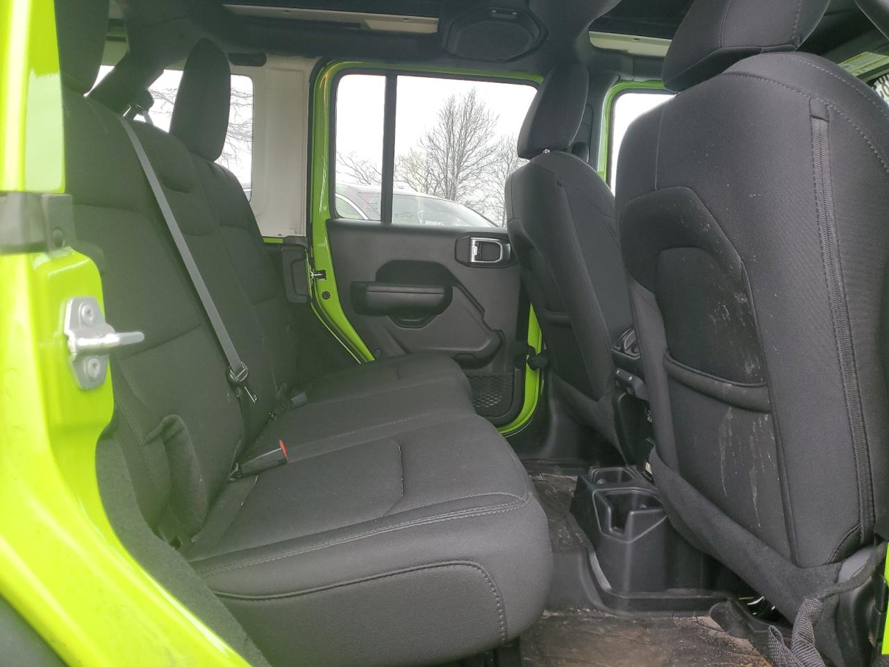 2021 Jeep Wrangler - Image 11