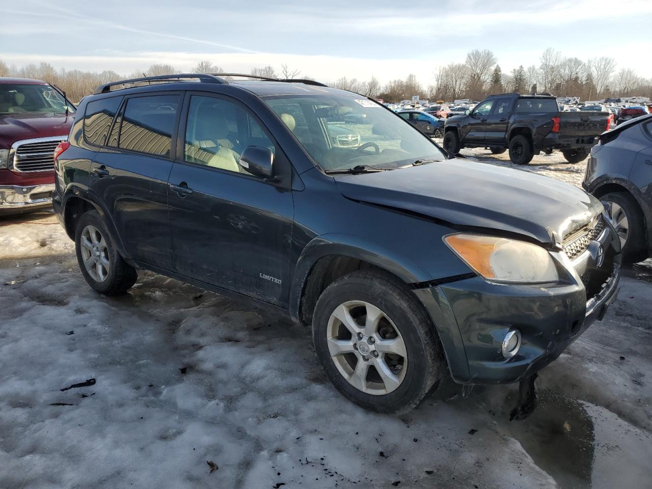 2011 Toyota RAV 4 - Image 4