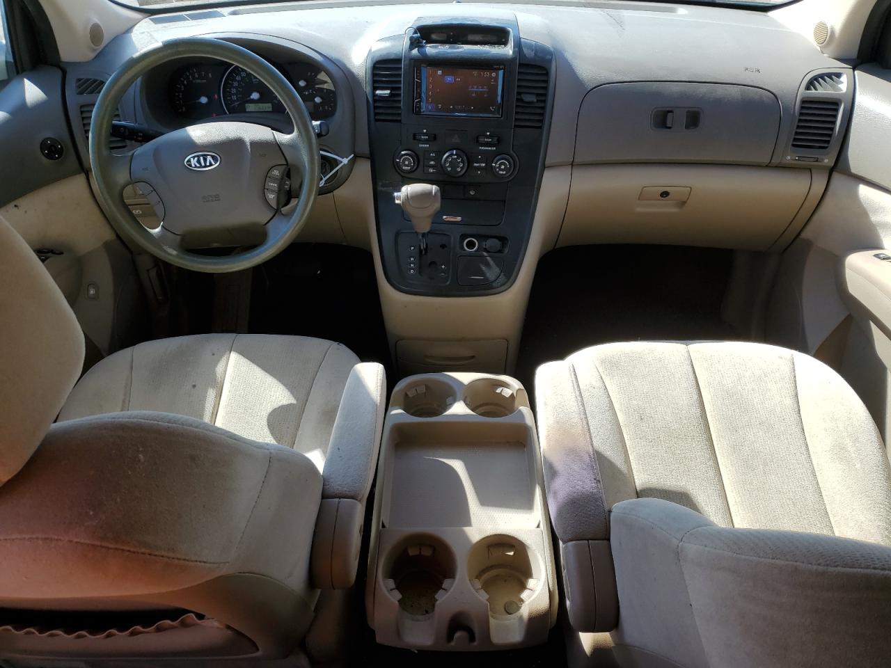 2009 Kia Sedona - Image 8