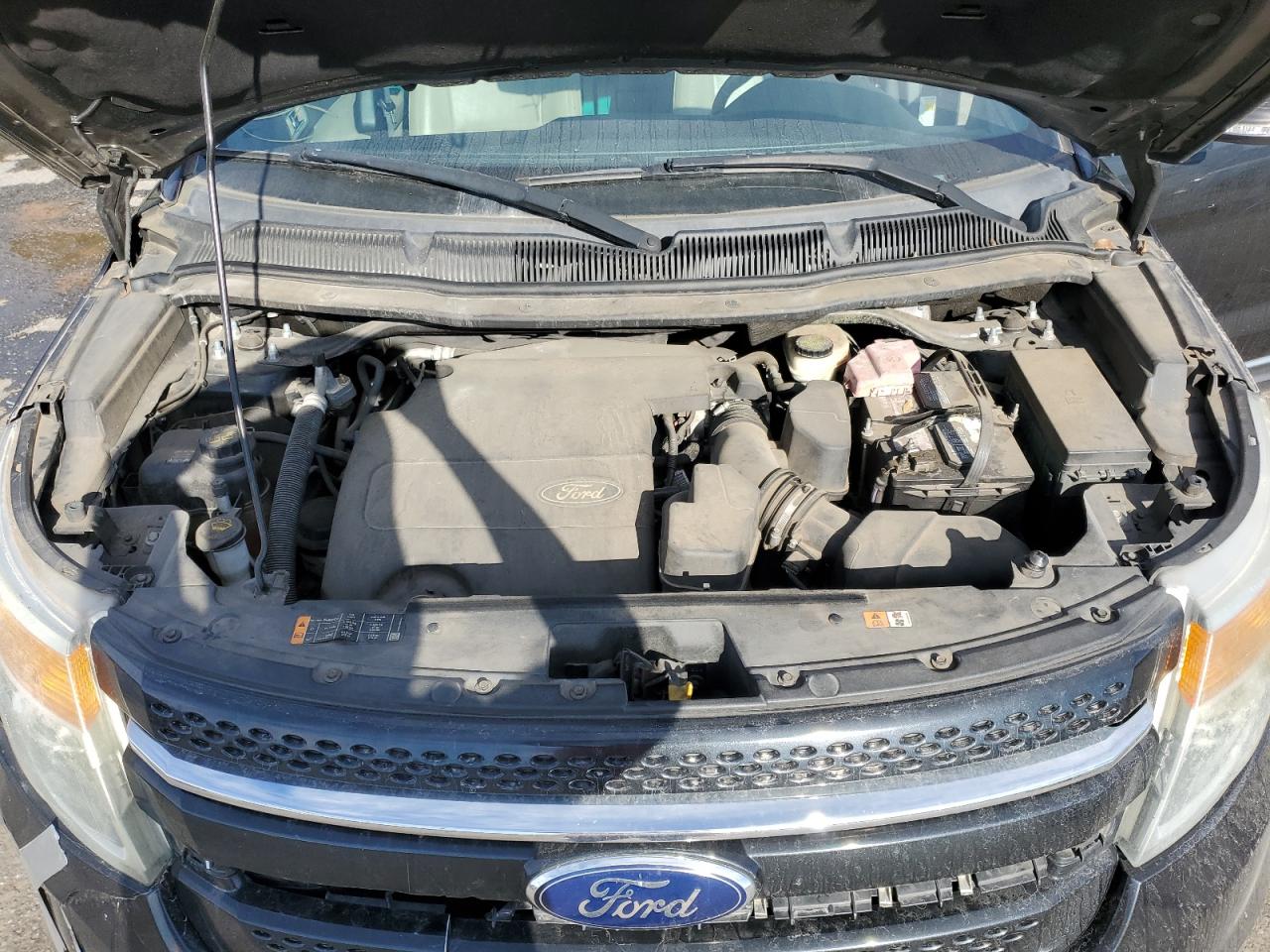2014 Ford Explorer - Image 12