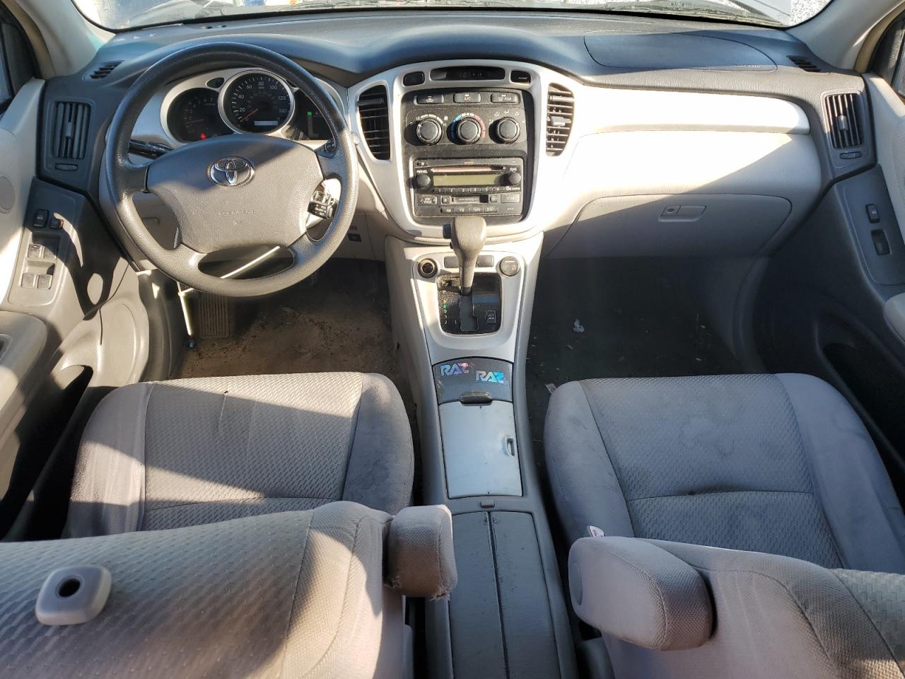 2004 Toyota Highlander - Image 8