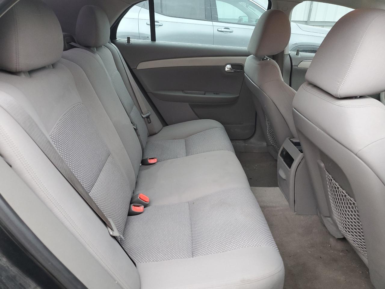 2011 Chevrolet Malibu - Image 10