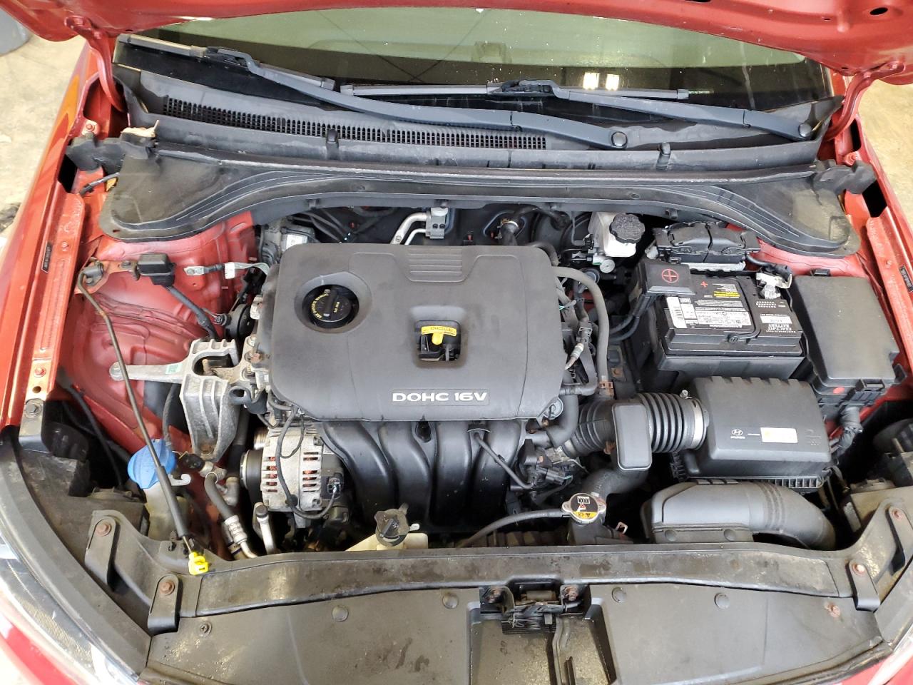2017 Hyundai Elantra - Image 12