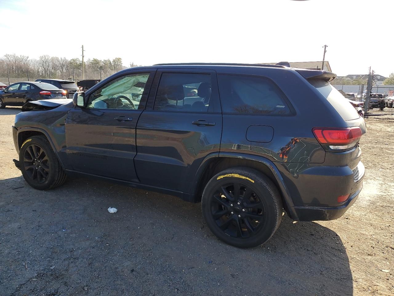 2017 Jeep Grand Cherokee - Image 2
