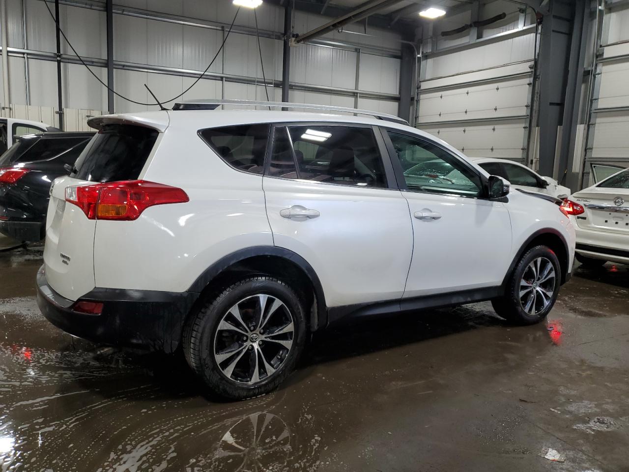 2015 Toyota RAV 4 - Image 3