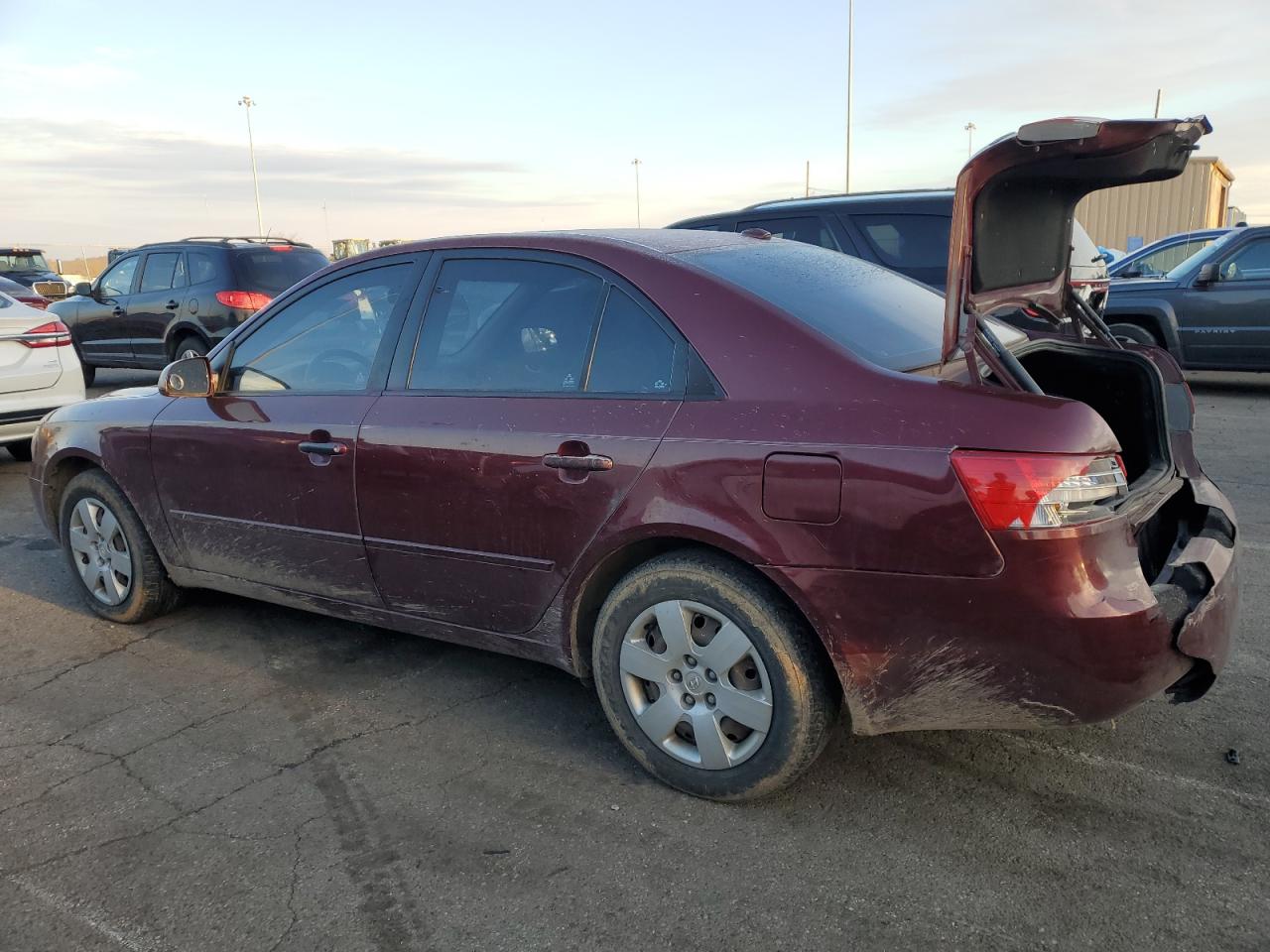 2008 Hyundai Sonata - Image 2