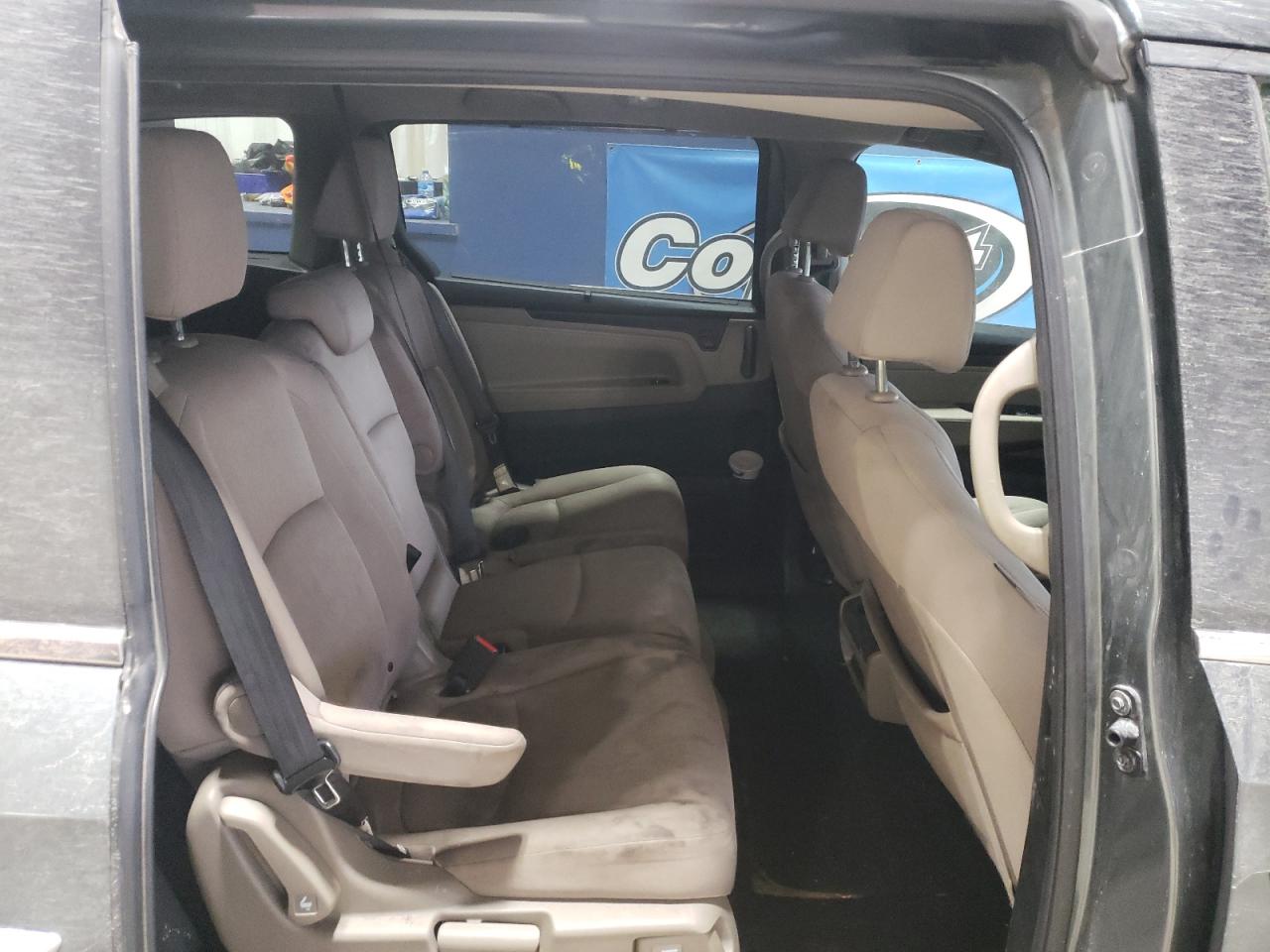 2018 Honda Odyssey - Image 11