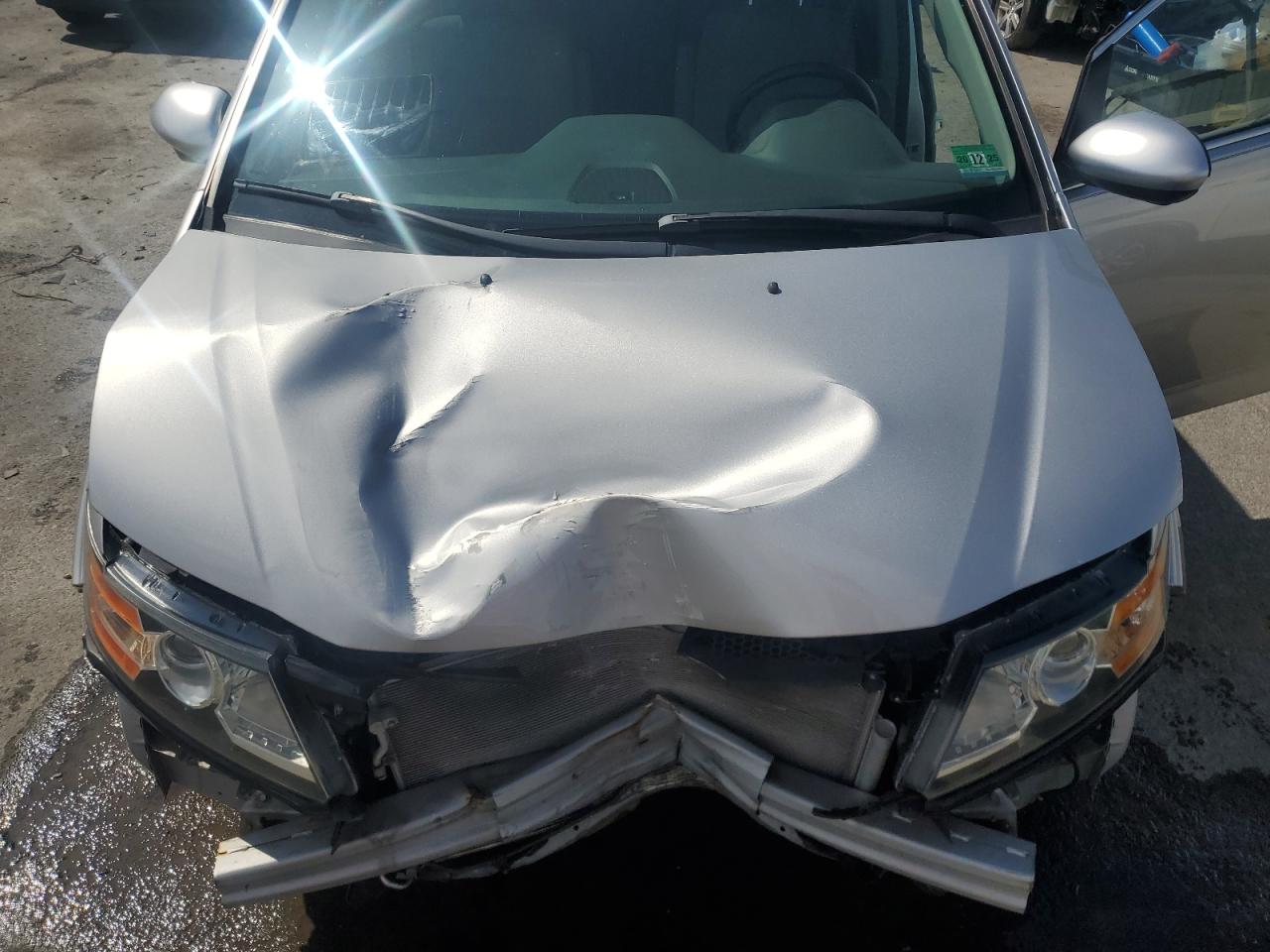 2015 Honda Odyssey - Image 12