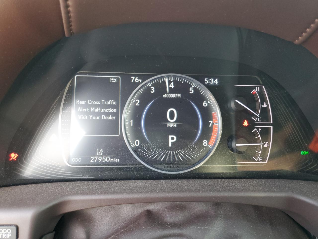 2020 Lexus ES - Image 9