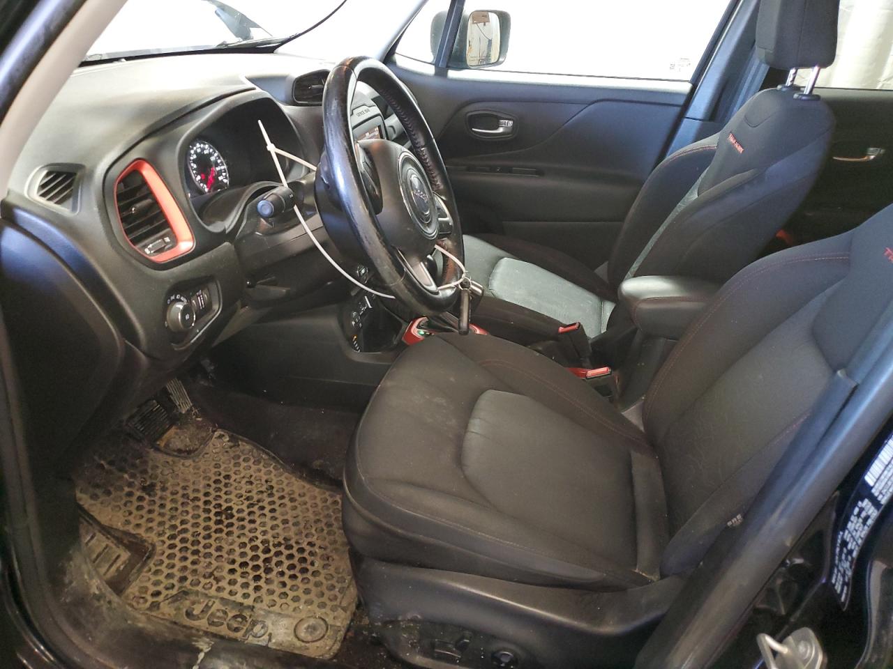 2017 Jeep Renegade - Image 7