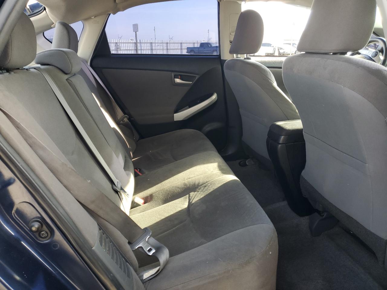 2014 Toyota Prius - Image 10