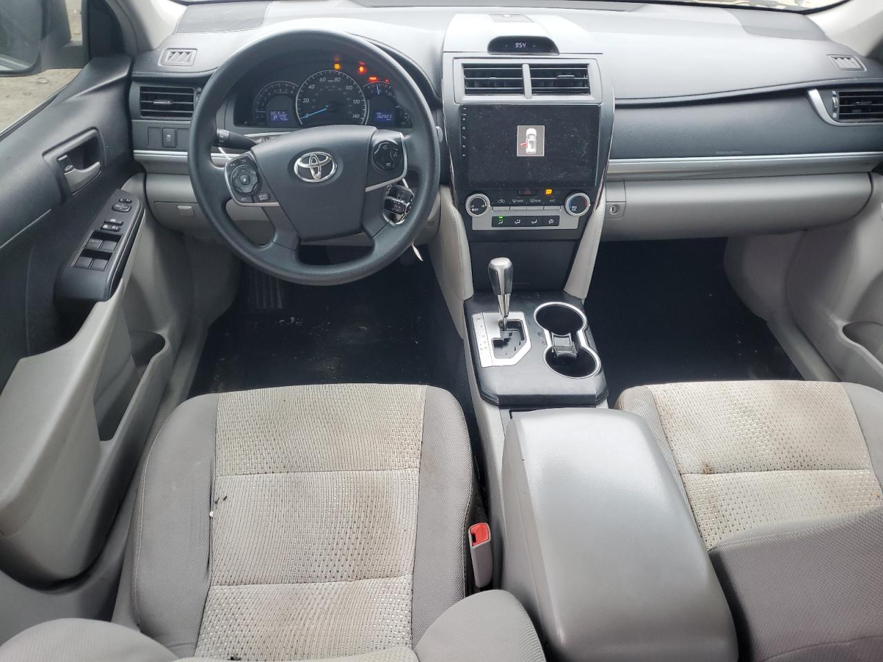 2014 Toyota Camry - Image 8