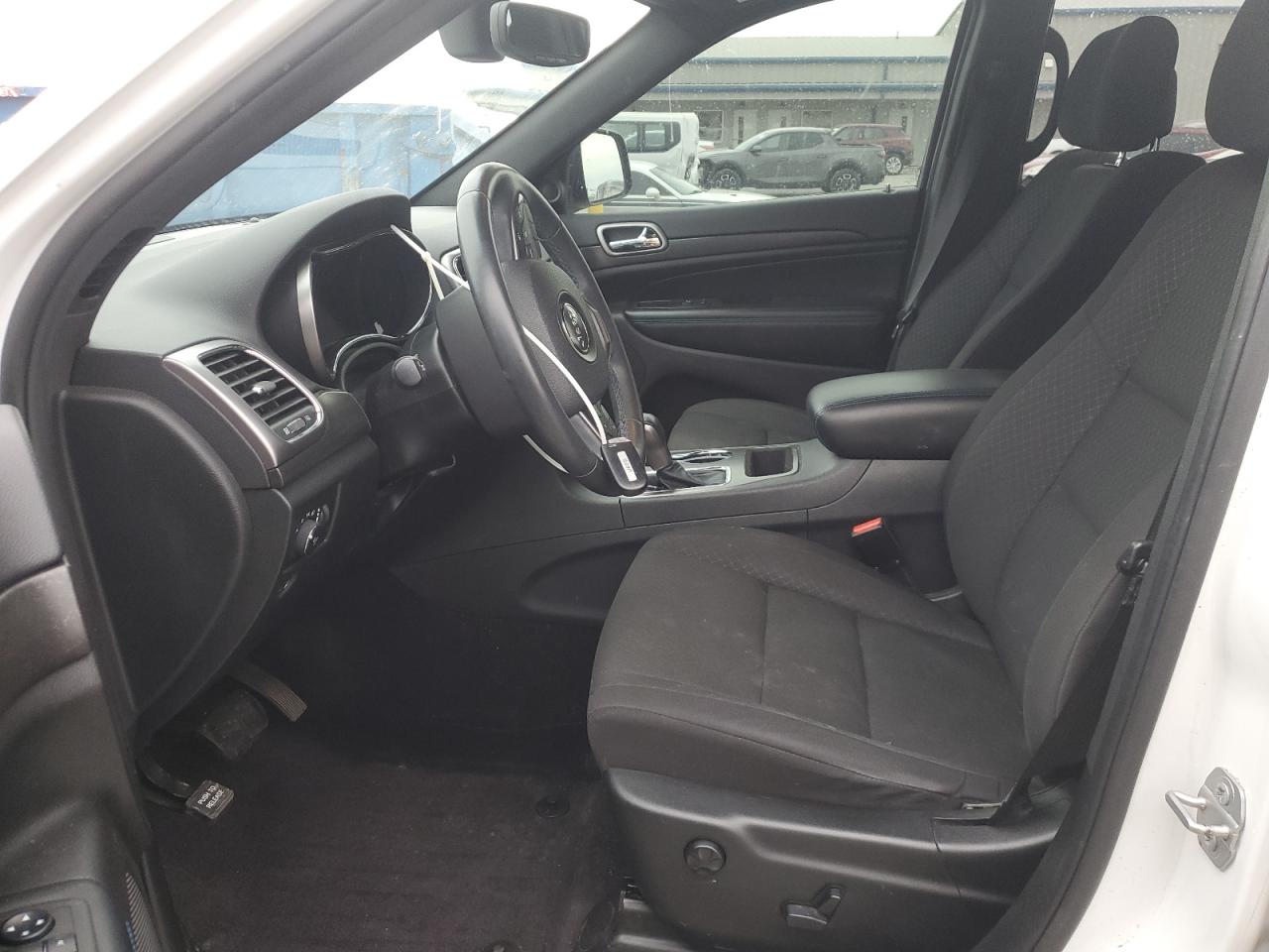2018 Jeep Grand Cherokee - Image 7