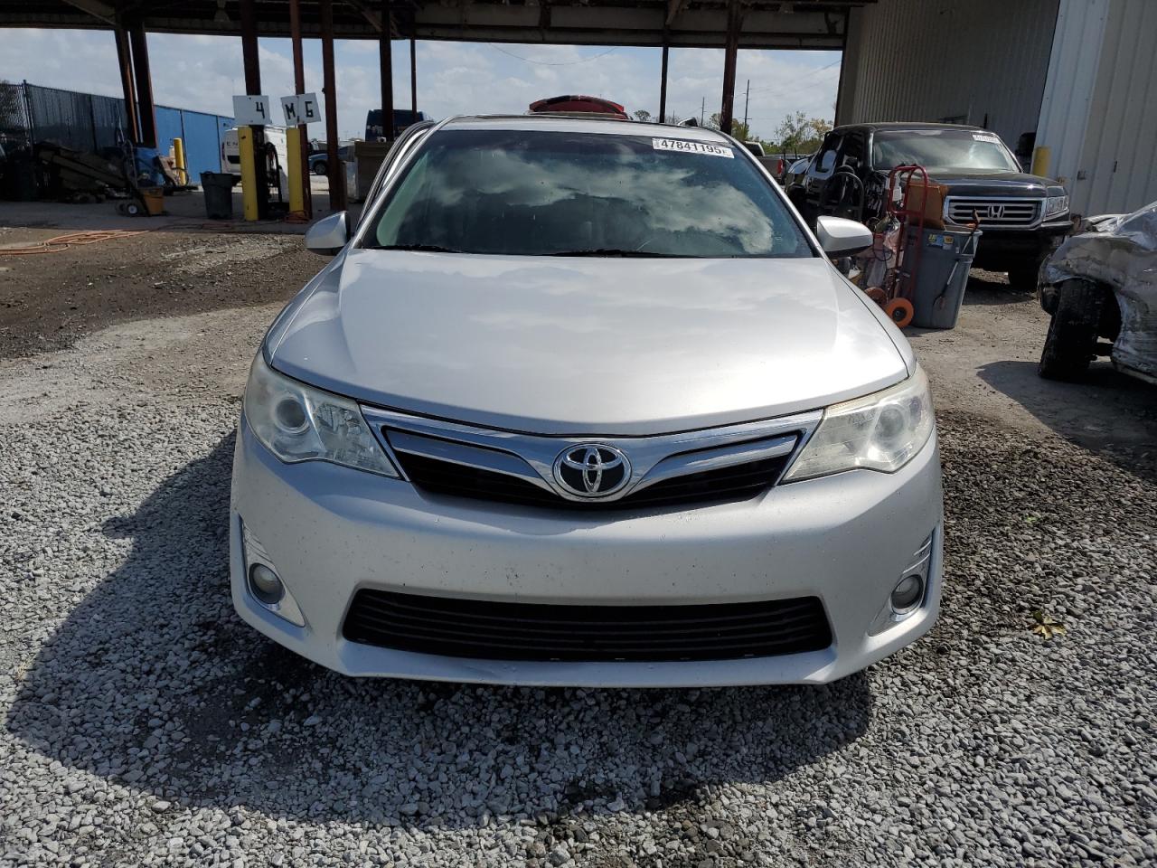 2014 Toyota Camry - Image 5