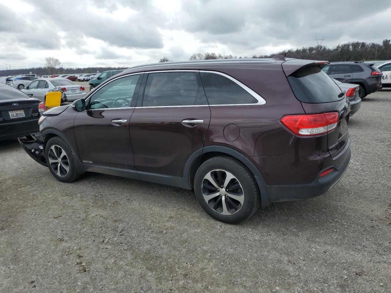 2016 Kia Sorento - Image 2