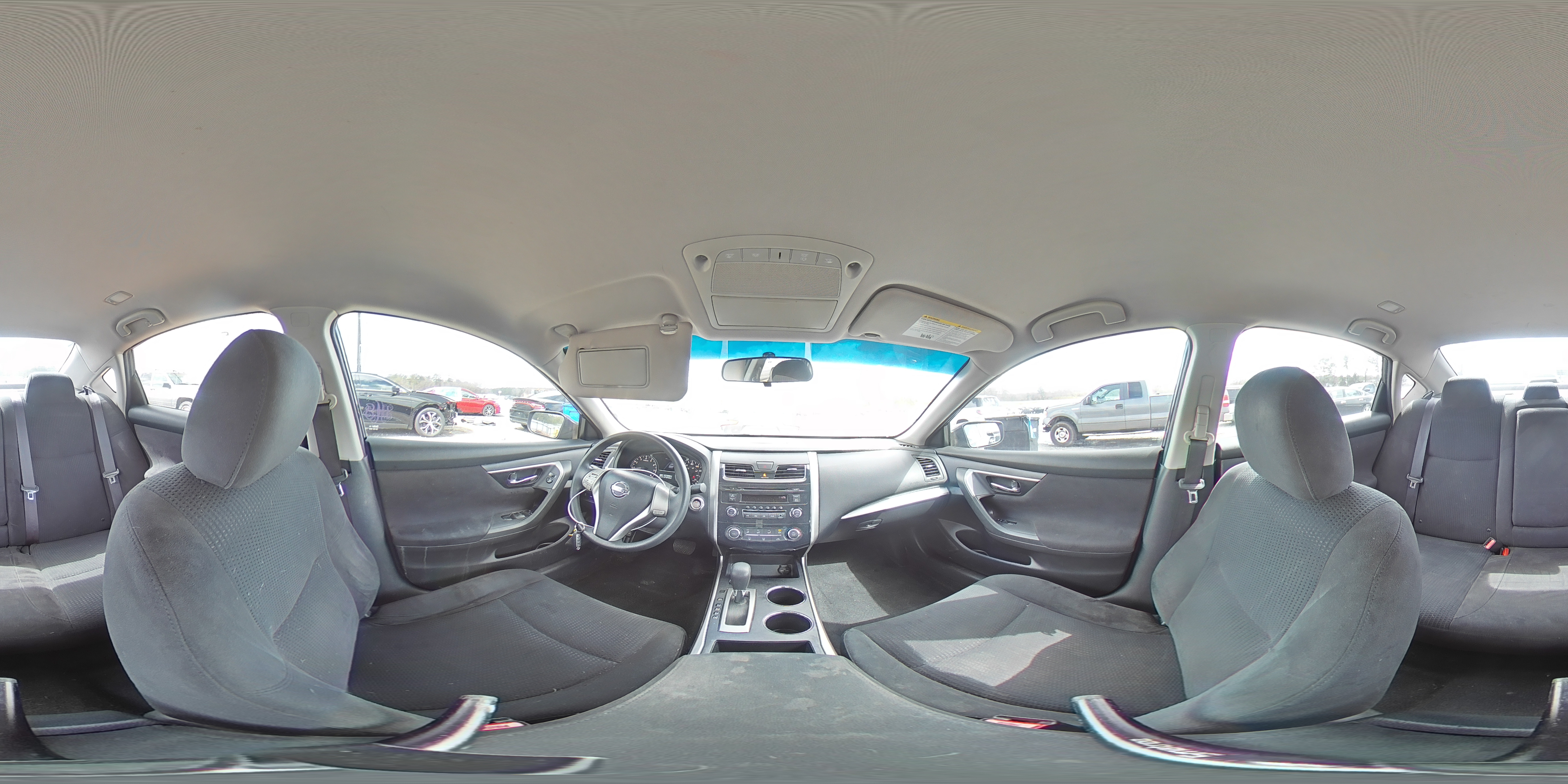 2015 Nissan Altima - Image 14