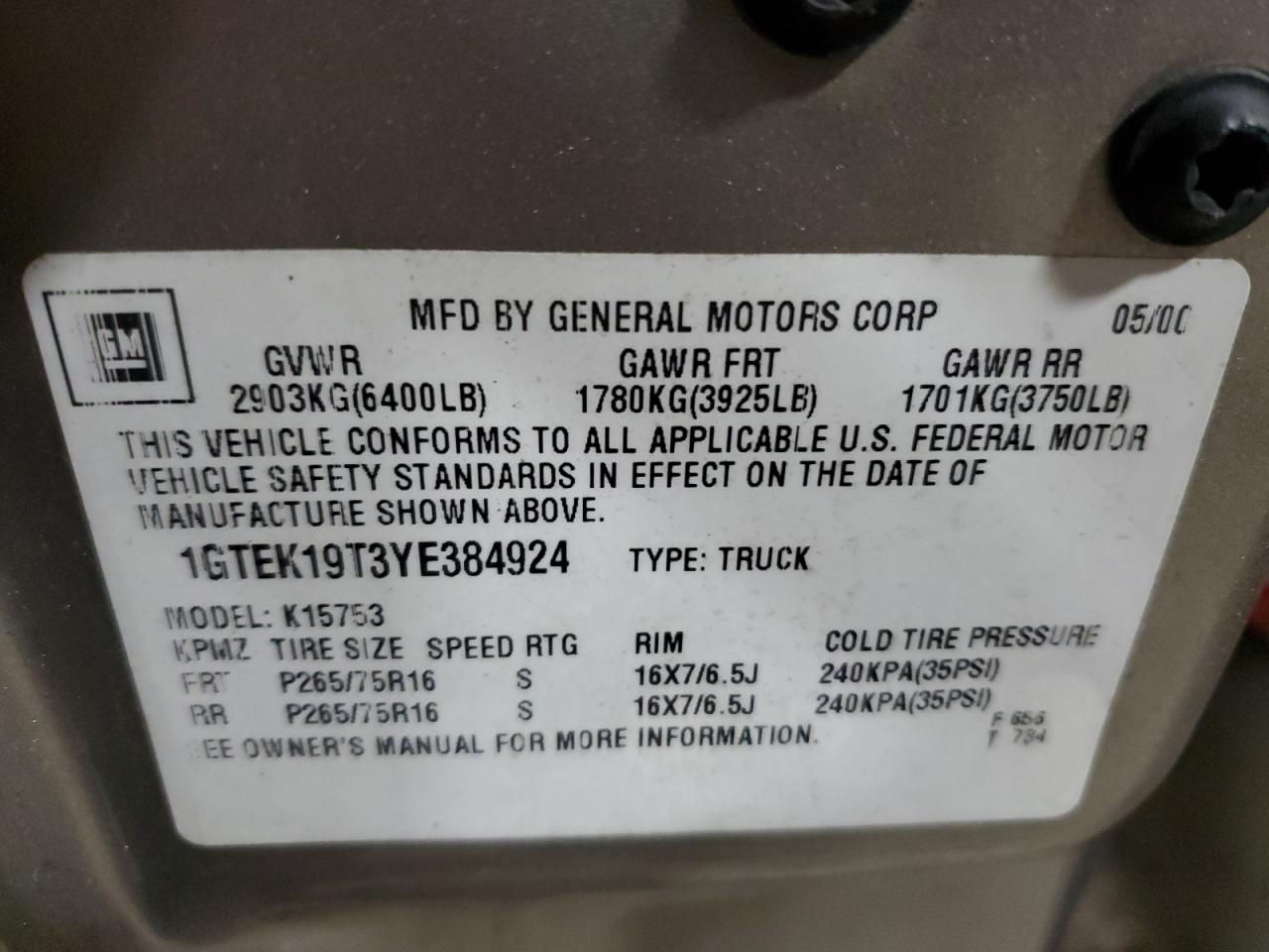 2000 GMC Sierra - Image 12