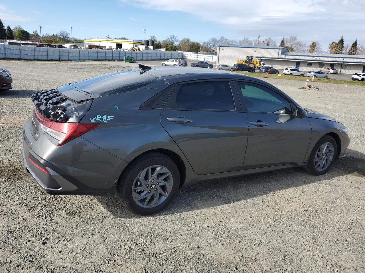 2024 Hyundai Elantra - Image 3