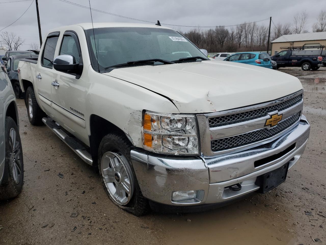 2013 Chevrolet Silverado - Image 4
