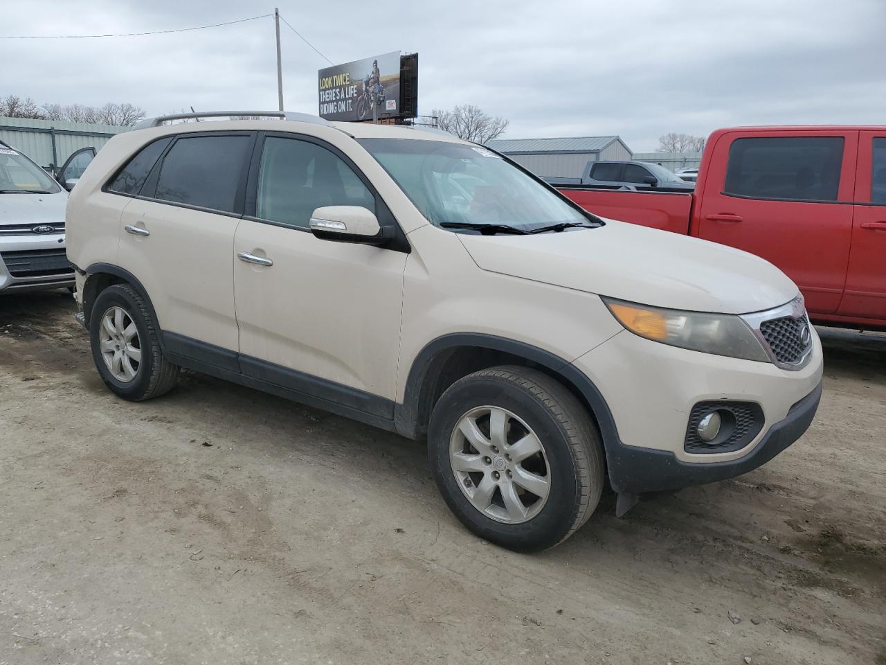 2011 Kia Sorento - Image 4