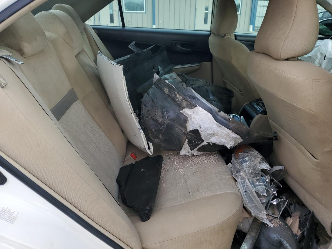 2014 Toyota Camry - Image 10