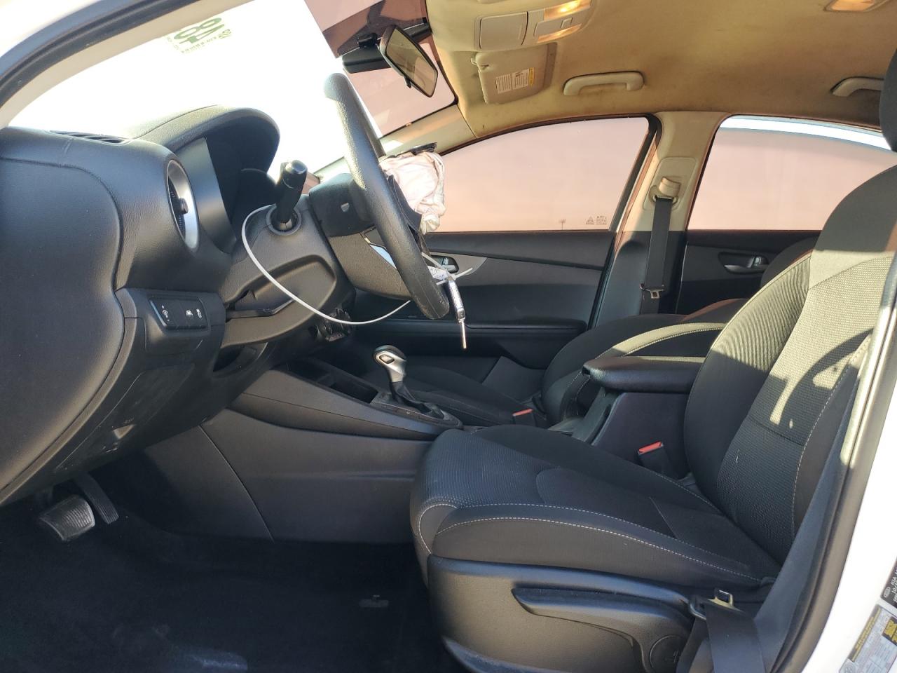 2019 Kia Forte - Image 7