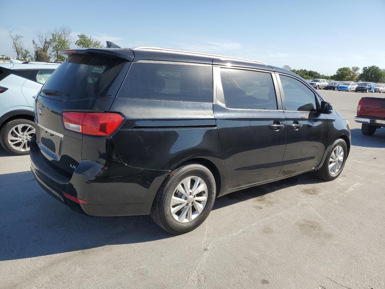 2015 Kia Sedona - Image 3