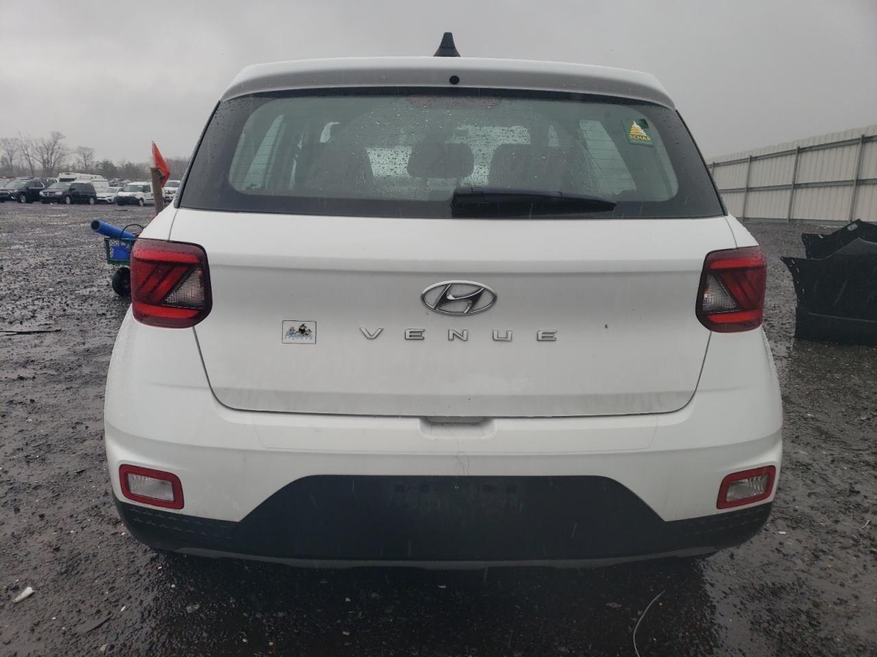 2022 Hyundai Venue - Image 6