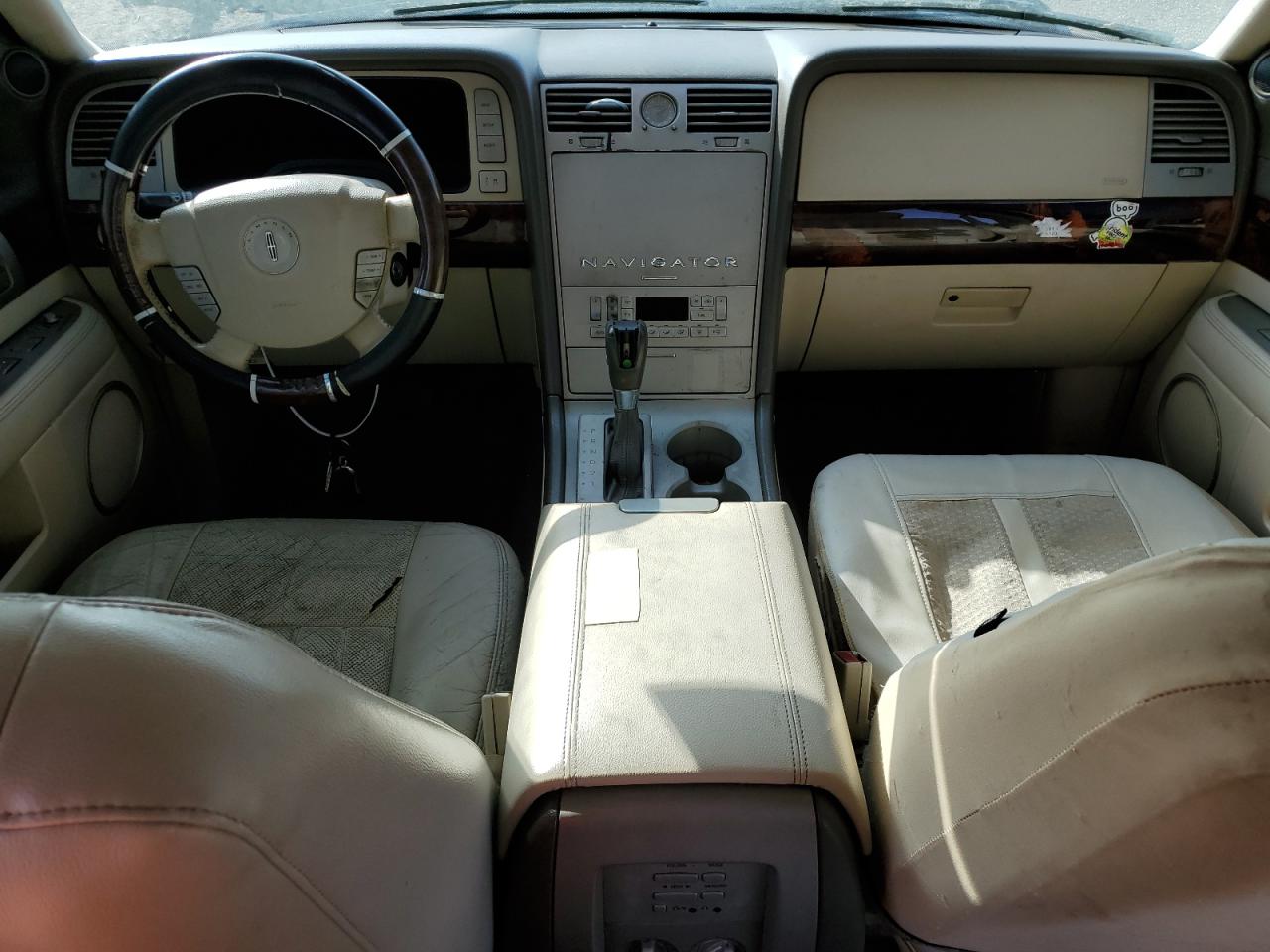 2004 Lincoln Navigator - Image 8