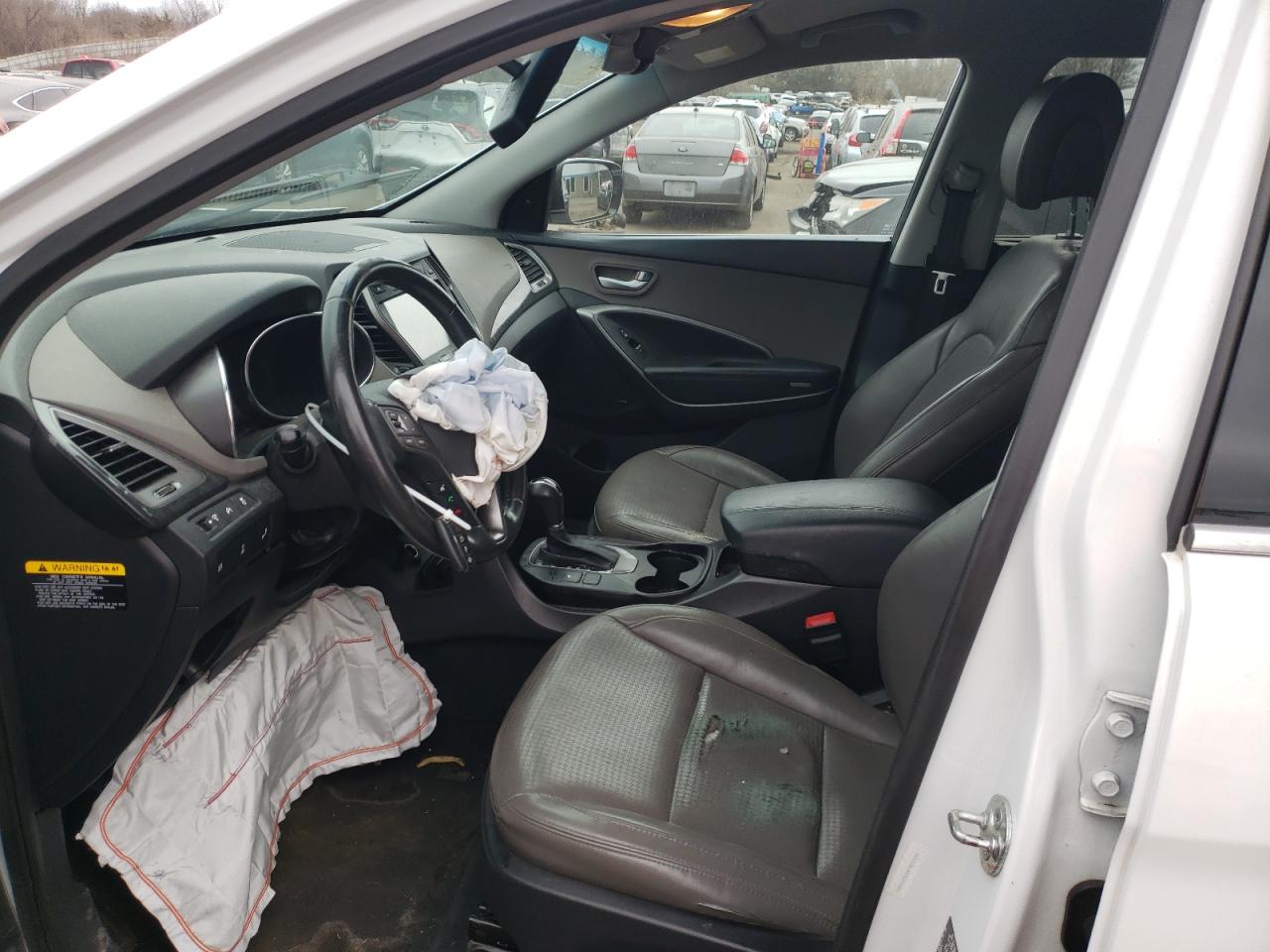 2014 Hyundai Santa Fe - Image 7