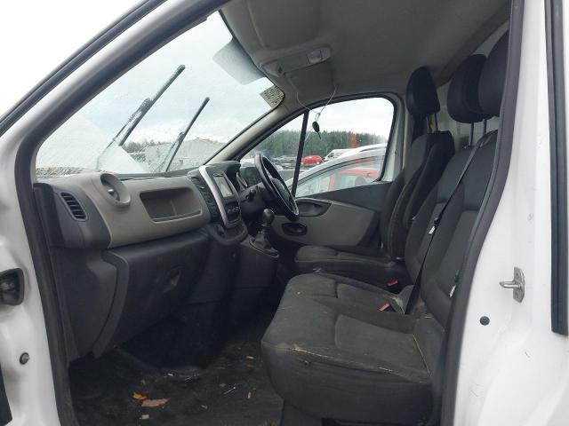 2015 RENAULT TRAFIC LL2